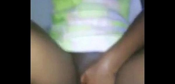 African ebony teen decides to squirt close up